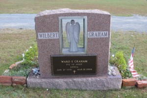 Wilbert-Graham-Grave-Stone-WITH-bronz-and-statue-1024x683